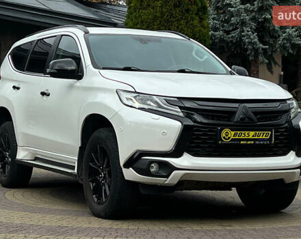Мицубиси Паджеро Спорт 2017 в Львове на Automoto.ua Белый Мицубиси Паджеро Спорт, объемом двигателя 2.44 л и пробегом 190 тыс. км за 25500 $, фото 1 на Automoto.ua