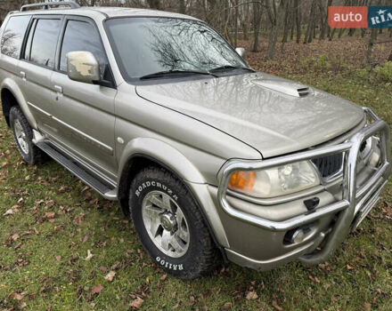Бежевый Мицубиси Паджеро Спорт, объемом двигателя 2.48 л и пробегом 482 тыс. км за 9500 $, фото 1 на Automoto.ua