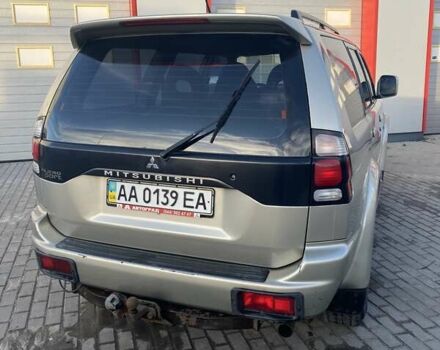 Бежевый Мицубиси Паджеро Спорт, объемом двигателя 2.48 л и пробегом 239 тыс. км за 10500 $, фото 1 на Automoto.ua