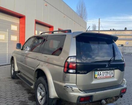 Бежевый Мицубиси Паджеро Спорт, объемом двигателя 2.48 л и пробегом 239 тыс. км за 10500 $, фото 2 на Automoto.ua