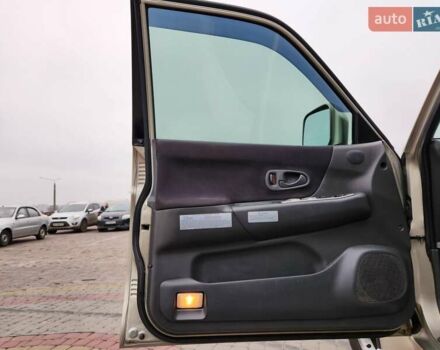 Бежевий Міцубісі Паджеро Спорт, об'ємом двигуна 2.5 л та пробігом 143 тис. км за 10800 $, фото 10 на Automoto.ua