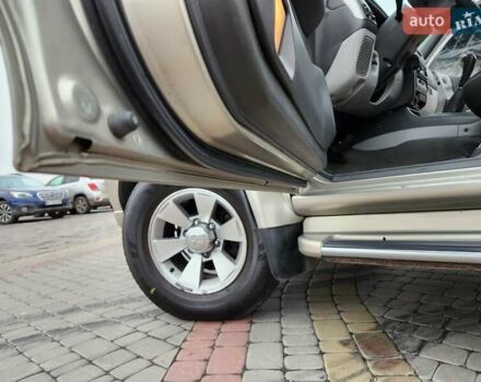 Бежевий Міцубісі Паджеро Спорт, об'ємом двигуна 2.5 л та пробігом 143 тис. км за 10800 $, фото 17 на Automoto.ua