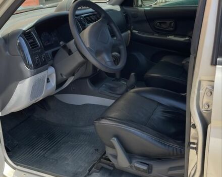 Бежевый Мицубиси Паджеро Спорт, объемом двигателя 3 л и пробегом 290 тыс. км за 7200 $, фото 5 на Automoto.ua