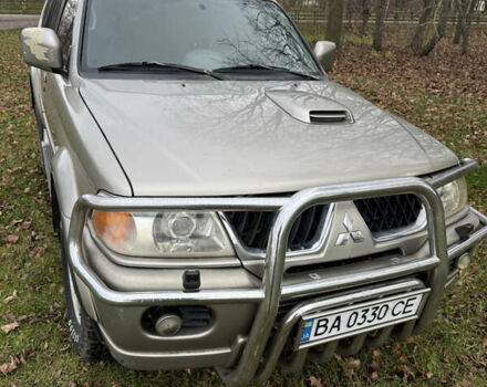 Бежевый Мицубиси Паджеро Спорт, объемом двигателя 2.48 л и пробегом 482 тыс. км за 9500 $, фото 1 на Automoto.ua