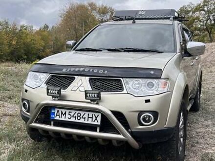 Мицубиси Паджеро Спорт 2010 в Запорожье на Automoto.ua Бежевый Мицубиси Паджеро Спорт, объемом двигателя 2.5 л и пробегом 231 тыс. км за 13600 $, фото 1 на Automoto.ua