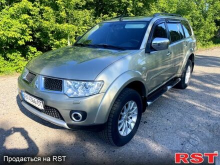 Мицубиси Паджеро Спорт 2010 в Ахтырке на Automoto.ua Бежевый Мицубиси Паджеро Спорт, объемом двигателя 2.5 л и пробегом 171 тыс. км за 13800 $, фото 1 на Automoto.ua