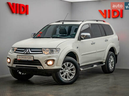 Бежевый Мицубиси Паджеро Спорт, объемом двигателя 2.5 л и пробегом 170 тыс. км за 17331 $, фото 1 на Automoto.ua