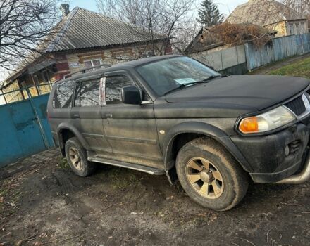 Черный Мицубиси Паджеро Спорт, объемом двигателя 3 л и пробегом 300 тыс. км за 5500 $, фото 4 на Automoto.ua
