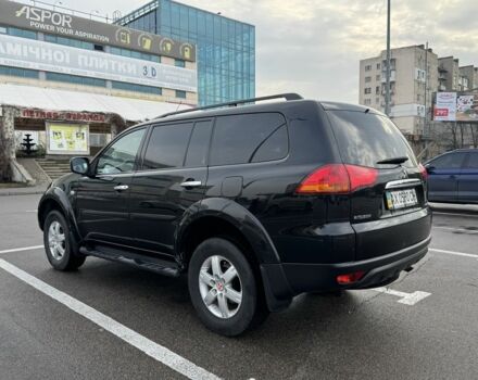 Черный Мицубиси Паджеро Спорт, объемом двигателя 2.5 л и пробегом 219 тыс. км за 12000 $, фото 3 на Automoto.ua