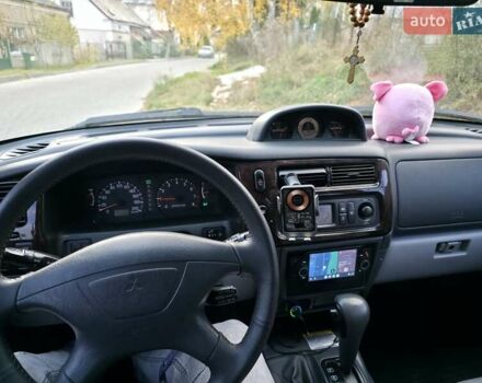Чорний Міцубісі Паджеро Спорт, об'ємом двигуна 2.97 л та пробігом 126 тис. км за 10500 $, фото 11 на Automoto.ua