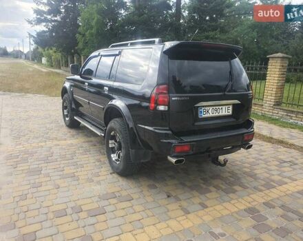 Чорний Міцубісі Паджеро Спорт, об'ємом двигуна 3 л та пробігом 349 тис. км за 9100 $, фото 6 на Automoto.ua
