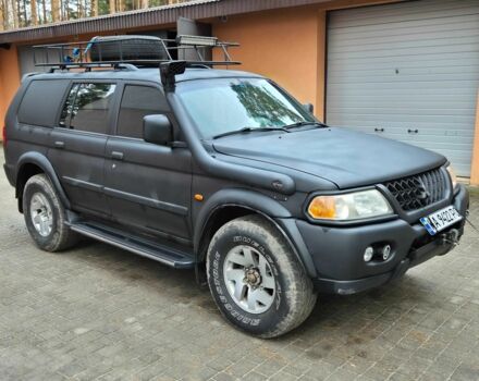 Чорний Міцубісі Паджеро Спорт, об'ємом двигуна 3 л та пробігом 375 тис. км за 6450 $, фото 4 на Automoto.ua