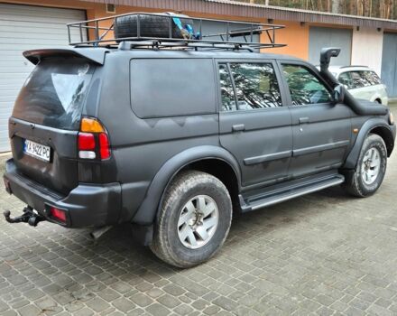Чорний Міцубісі Паджеро Спорт, об'ємом двигуна 3 л та пробігом 375 тис. км за 6450 $, фото 2 на Automoto.ua