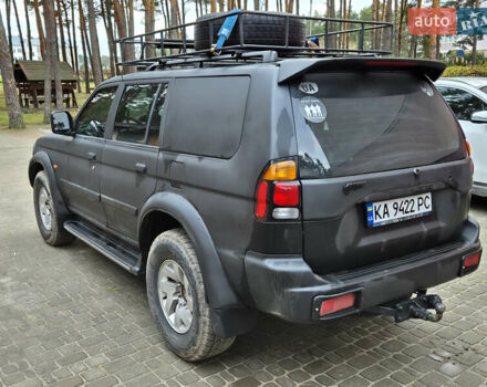 Черный Мицубиси Паджеро Спорт, объемом двигателя 2.97 л и пробегом 375 тыс. км за 6450 $, фото 2 на Automoto.ua