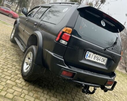 Чорний Міцубісі Паджеро Спорт, об'ємом двигуна 3 л та пробігом 200 тис. км за 5500 $, фото 3 на Automoto.ua