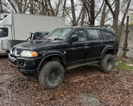 Черный Мицубиси Паджеро Спорт, объемом двигателя 2.5 л и пробегом 200 тыс. км за 4200 $, фото 3 на Automoto.ua
