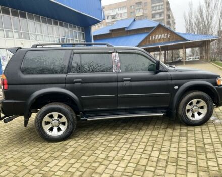 Чорний Міцубісі Паджеро Спорт, об'ємом двигуна 3 л та пробігом 200 тис. км за 5500 $, фото 6 на Automoto.ua