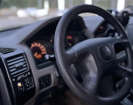 Чорний Міцубісі Паджеро Спорт, об'ємом двигуна 3.2 л та пробігом 200 тис. км за 3700 $, фото 7 на Automoto.ua