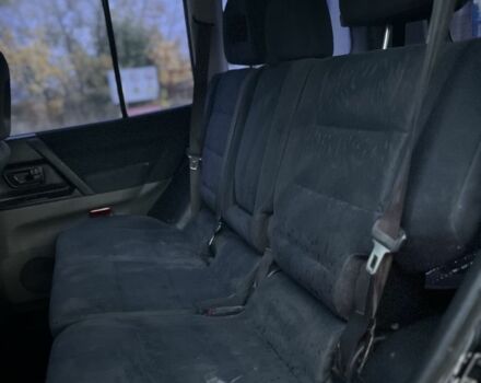 Чорний Міцубісі Паджеро Спорт, об'ємом двигуна 3.2 л та пробігом 200 тис. км за 3700 $, фото 11 на Automoto.ua
