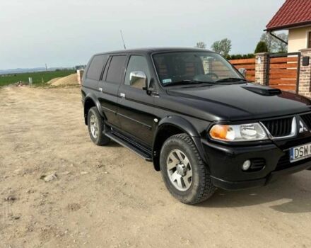 Чорний Міцубісі Паджеро Спорт, об'ємом двигуна 2.5 л та пробігом 308 тис. км за 4800 $, фото 1 на Automoto.ua