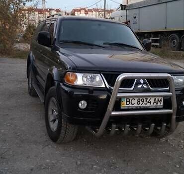 Чорний Міцубісі Паджеро Спорт, об'ємом двигуна 2.97 л та пробігом 215 тис. км за 7500 $, фото 6 на Automoto.ua