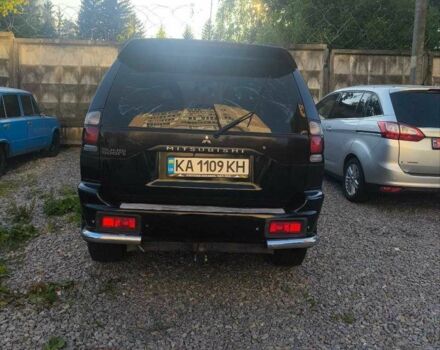 Черный Мицубиси Паджеро Спорт, объемом двигателя 3 л и пробегом 260 тыс. км за 6500 $, фото 3 на Automoto.ua