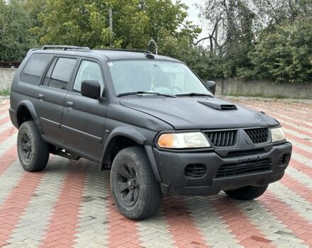 Чорний Міцубісі Паджеро Спорт, об'ємом двигуна 2.5 л та пробігом 220 тис. км за 2750 $, фото 6 на Automoto.ua