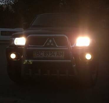 Чорний Міцубісі Паджеро Спорт, об'ємом двигуна 2.97 л та пробігом 215 тис. км за 7500 $, фото 12 на Automoto.ua