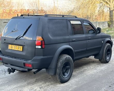 Чорний Міцубісі Паджеро Спорт, об'ємом двигуна 0 л та пробігом 300 тис. км за 3700 $, фото 2 на Automoto.ua