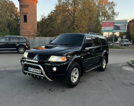 Черный Мицубиси Паджеро Спорт, объемом двигателя 2.97 л и пробегом 260 тыс. км за 7777 $, фото 2 на Automoto.ua