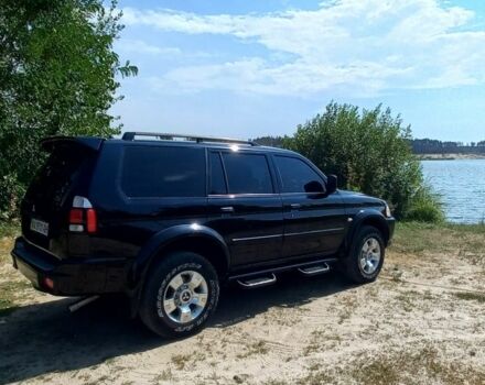 Чорний Міцубісі Паджеро Спорт, об'ємом двигуна 0 л та пробігом 150 тис. км за 9000 $, фото 3 на Automoto.ua