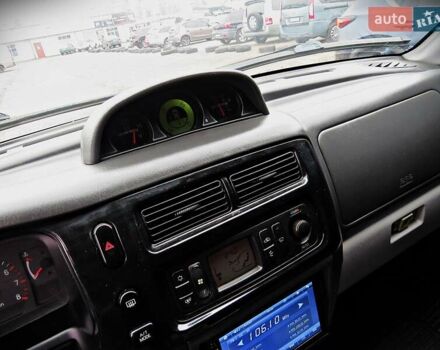 Чорний Міцубісі Паджеро Спорт, об'ємом двигуна 2.97 л та пробігом 181 тис. км за 8500 $, фото 11 на Automoto.ua