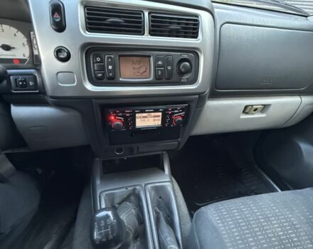 Чорний Міцубісі Паджеро Спорт, об'ємом двигуна 0 л та пробігом 300 тис. км за 3700 $, фото 6 на Automoto.ua