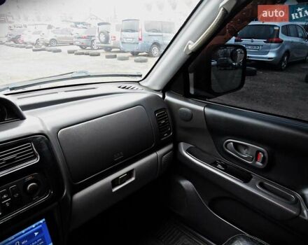 Чорний Міцубісі Паджеро Спорт, об'ємом двигуна 2.97 л та пробігом 181 тис. км за 8500 $, фото 13 на Automoto.ua