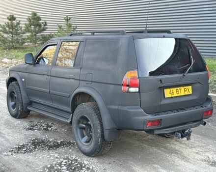 Чорний Міцубісі Паджеро Спорт, об'ємом двигуна 0 л та пробігом 300 тис. км за 3700 $, фото 1 на Automoto.ua