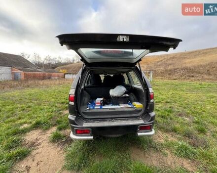 Черный Мицубиси Паджеро Спорт, объемом двигателя 3 л и пробегом 180 тыс. км за 8600 $, фото 5 на Automoto.ua