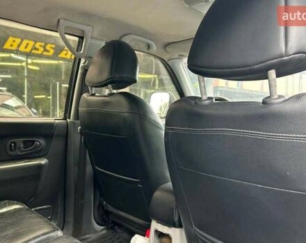 Чорний Міцубісі Паджеро Спорт, об'ємом двигуна 2.97 л та пробігом 390 тис. км за 5900 $, фото 14 на Automoto.ua
