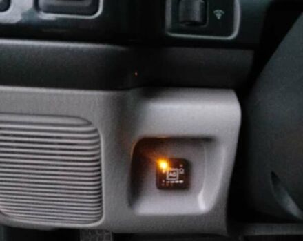 Чорний Міцубісі Паджеро Спорт, об'ємом двигуна 2.97 л та пробігом 230 тис. км за 9500 $, фото 8 на Automoto.ua