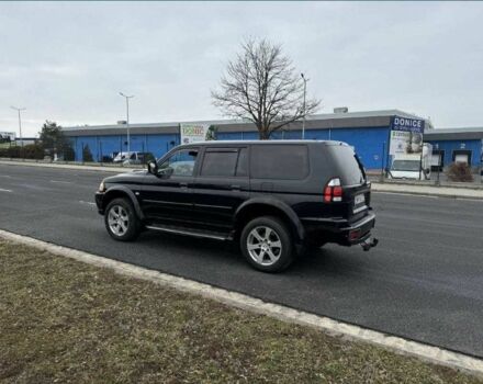 Чорний Міцубісі Паджеро Спорт, об'ємом двигуна 2.5 л та пробігом 248 тис. км за 4100 $, фото 2 на Automoto.ua