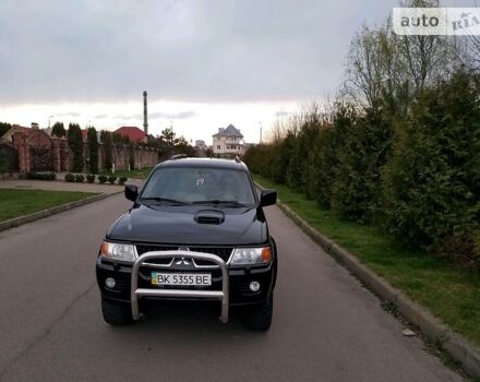 Черный Мицубиси Паджеро Спорт, объемом двигателя 2.5 л и пробегом 264 тыс. км за 11200 $, фото 3 на Automoto.ua