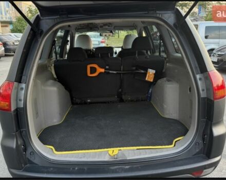 Чорний Міцубісі Паджеро Спорт, об'ємом двигуна 2.5 л та пробігом 250 тис. км за 14000 $, фото 5 на Automoto.ua