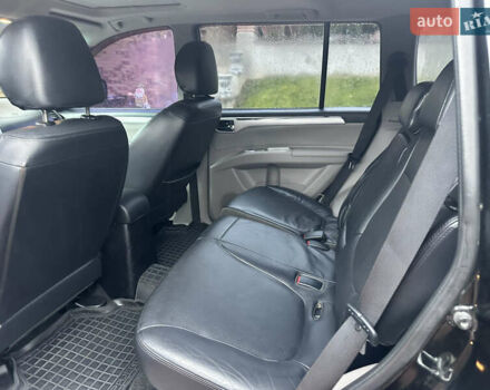 Чорний Міцубісі Паджеро Спорт, об'ємом двигуна 2.48 л та пробігом 200 тис. км за 13500 $, фото 11 на Automoto.ua