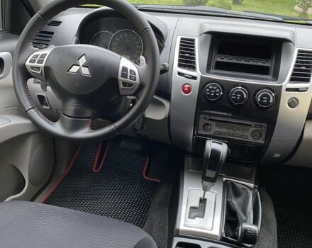 Черный Мицубиси Паджеро Спорт, объемом двигателя 2.5 л и пробегом 154 тыс. км за 13850 $, фото 17 на Automoto.ua