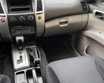 Черный Мицубиси Паджеро Спорт, объемом двигателя 2.5 л и пробегом 154 тыс. км за 13850 $, фото 56 на Automoto.ua