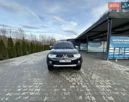 Чорний Міцубісі Паджеро Спорт, об'ємом двигуна 2.48 л та пробігом 245 тис. км за 12500 $, фото 8 на Automoto.ua