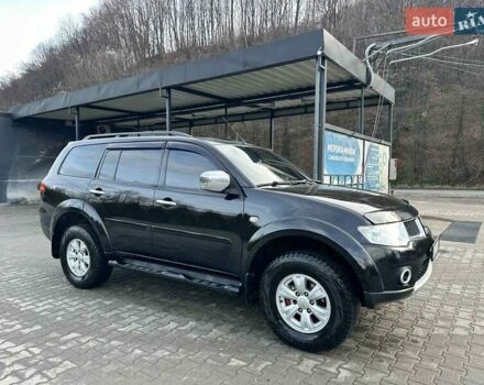 Чорний Міцубісі Паджеро Спорт, об'ємом двигуна 2.48 л та пробігом 245 тис. км за 12500 $, фото 6 на Automoto.ua
