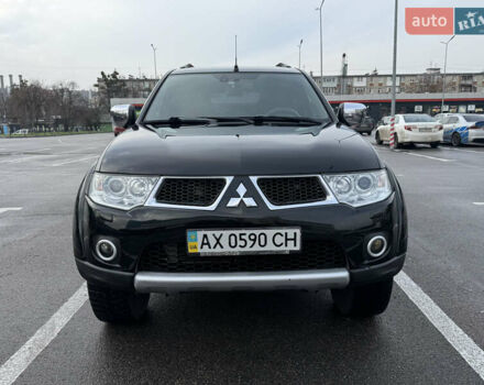 Черный Мицубиси Паджеро Спорт, объемом двигателя 2.5 л и пробегом 219 тыс. км за 12000 $, фото 7 на Automoto.ua