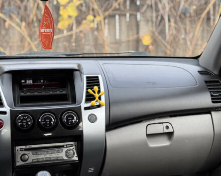 Черный Мицубиси Паджеро Спорт, объемом двигателя 2.5 л и пробегом 219 тыс. км за 12200 $, фото 40 на Automoto.ua