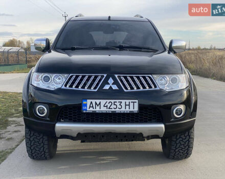 Чорний Міцубісі Паджеро Спорт, об'ємом двигуна 3 л та пробігом 255 тис. км за 12900 $, фото 6 на Automoto.ua
