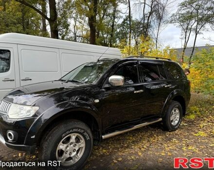 Міцубісі Паджеро Спорт 2011 у Києві на Automoto.ua Чорний Міцубісі Паджеро Спорт, об'ємом двигуна 2.5 л та пробігом 208 тис. км за 13000 $, фото 3 на Automoto.ua